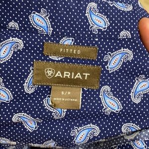 Ariat men’s paisley long sleeve button up